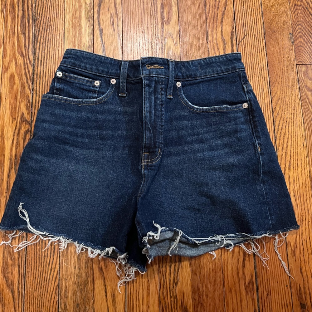 Madewell shorts - Never been worn, tag was removed though- brand new